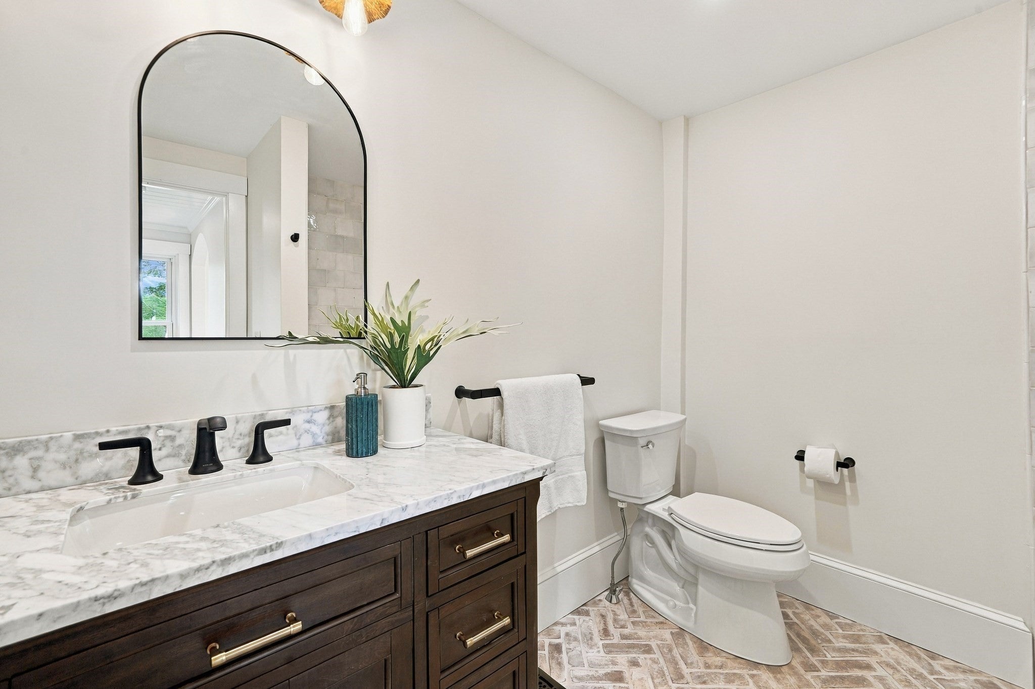 6 Foster St, Littleton, MA Photo #14