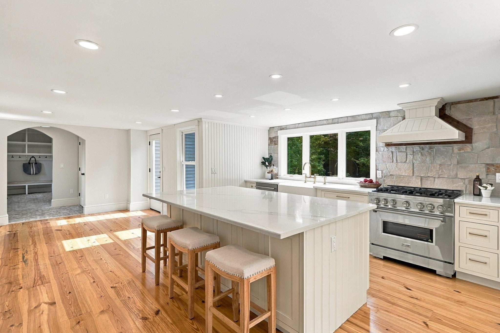 6 Foster St, Littleton, MA Photo #9
