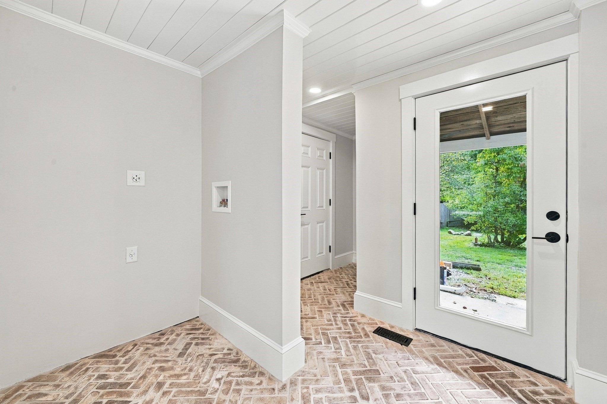 6 Foster St, Littleton, MA Photo #13