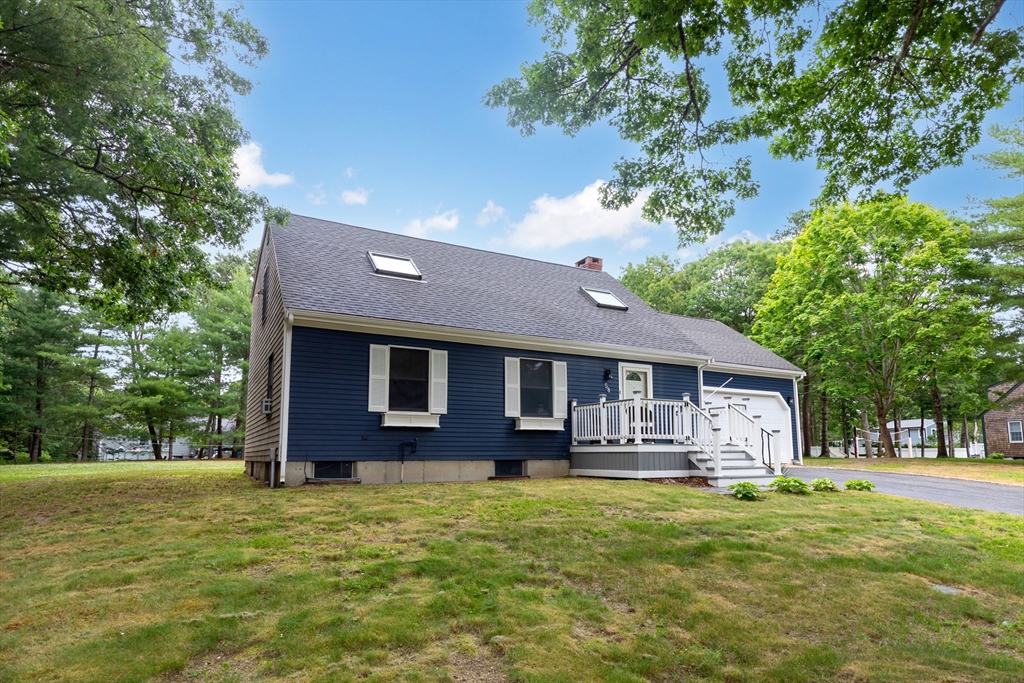 58 Carl Landi Cir
