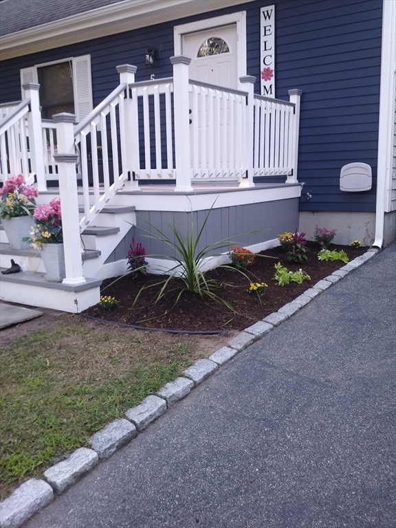58 Carl Landi Cir