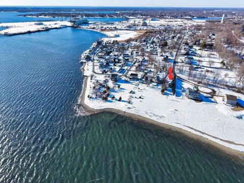 2 Oneil Rd Somerset MA 02725