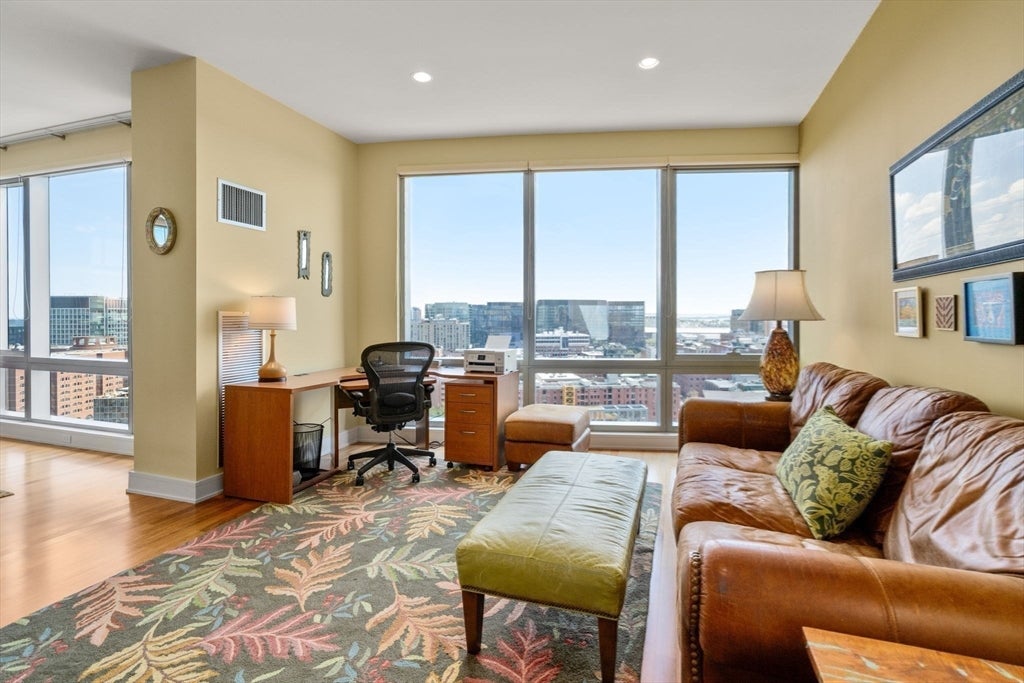 500 Atlantic Avenue #19N, Boston, MA Photo #3
