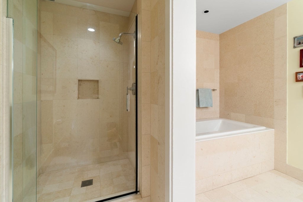 500 Atlantic Avenue #19N, Boston, MA Photo #17