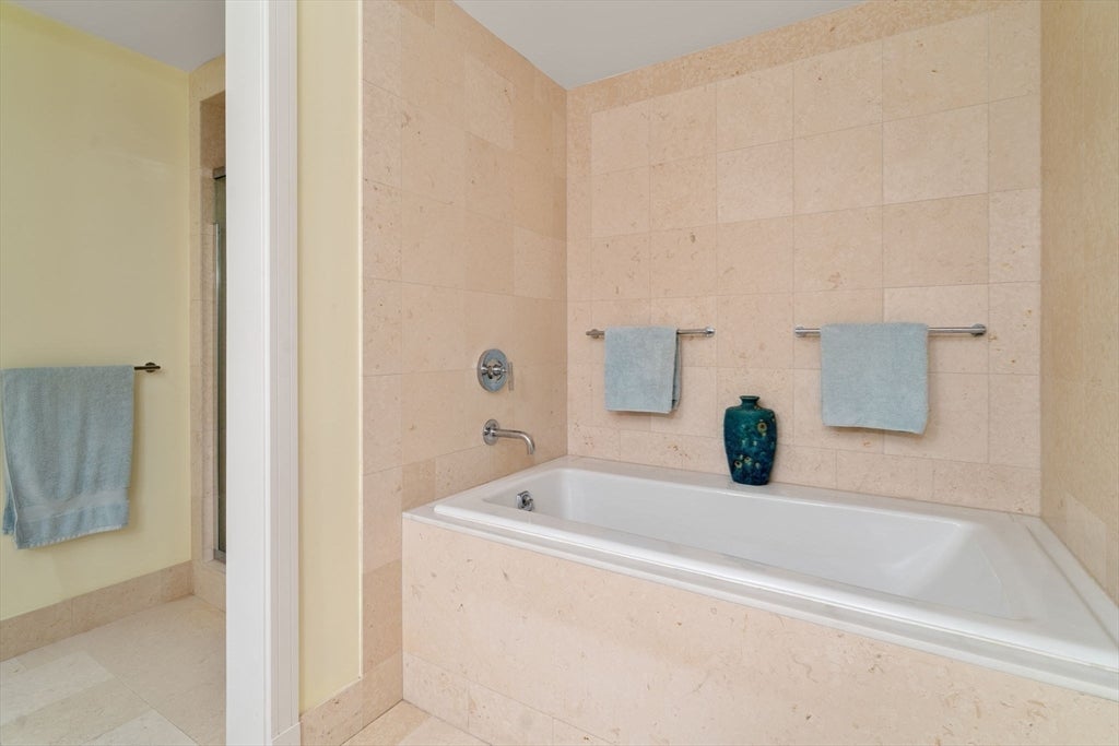 500 Atlantic Avenue #19N, Boston, MA Photo #16