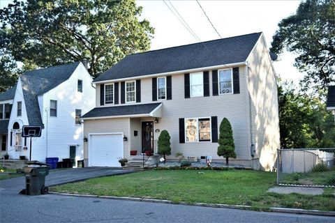 104 Appleton St Springfield MA 01108