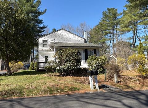 16 Shirley Ave North Reading MA 01864