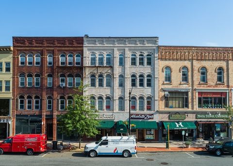 231 Main St 3R Northampton MA 01060