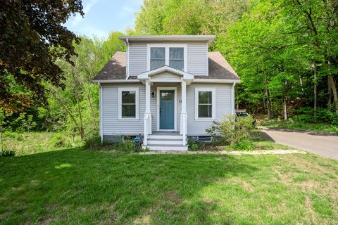 143 West St Easthampton MA 01027