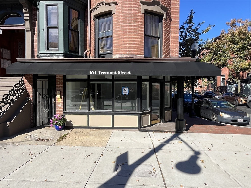 671 Tremont St 1