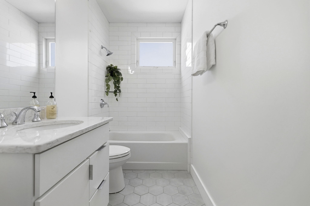 87 Madison Ave #3, Everett, MA, 87 Madison Ave #3, Everett, MA Photo #8