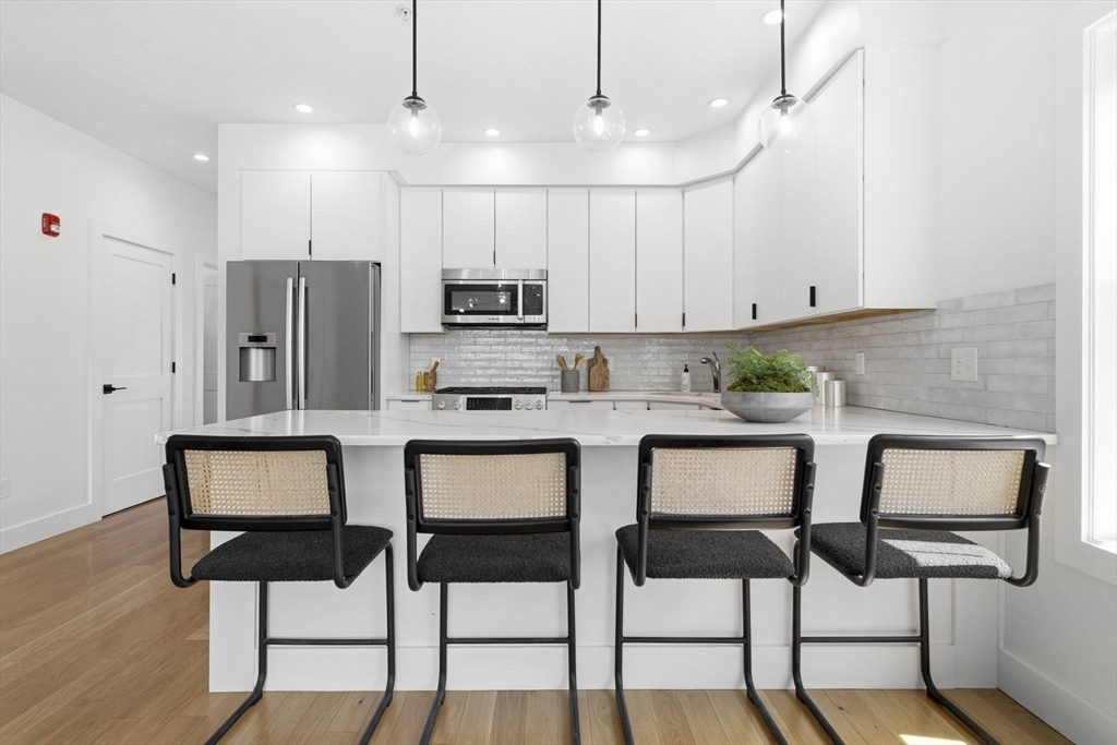 87 Madison Ave #3, Everett, MA, 87 Madison Ave #3, Everett, MA Photo #2