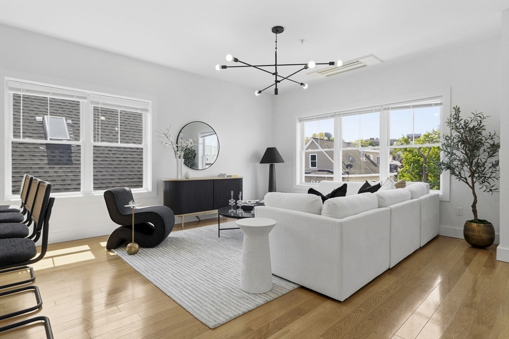 87 Madison Ave 3