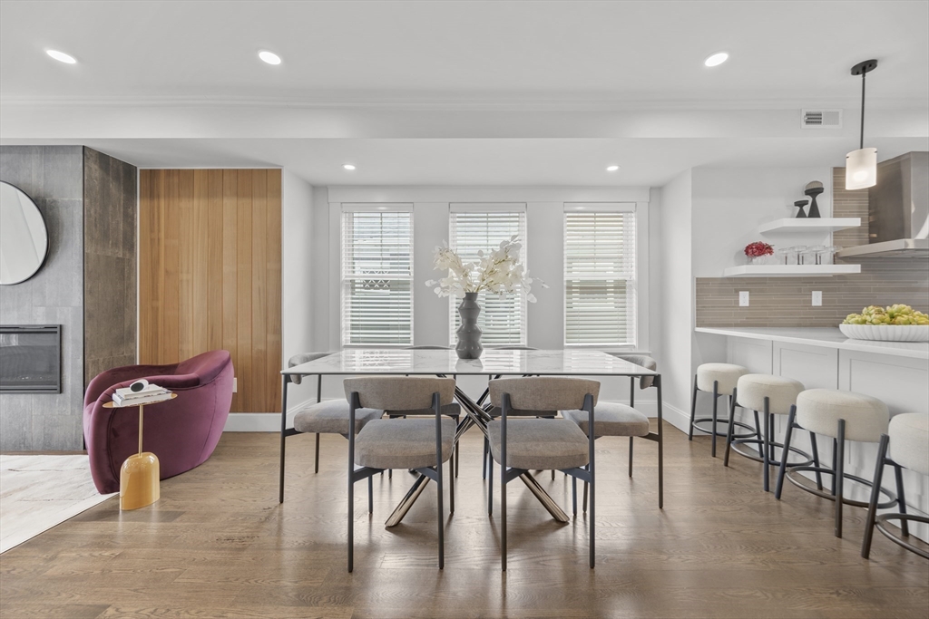 72 Governor Winthrop Rd 2