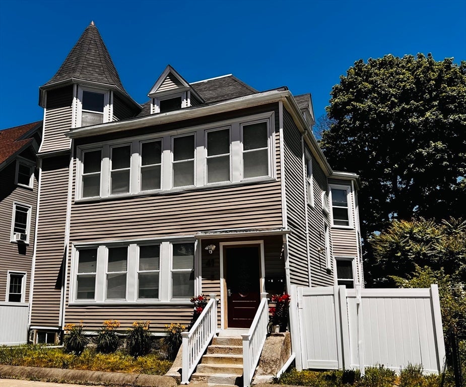 41 Gleason St