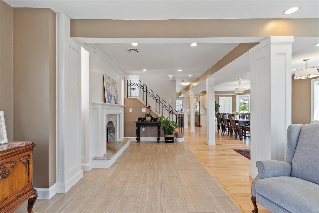 261 Rice Ave