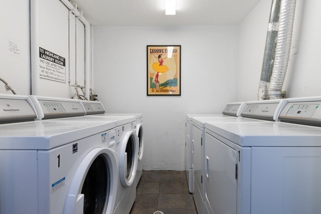 Somerville, Massachusetts 02143, United States, 2 Bedrooms Bedrooms, ,1 BathroomBathrooms,Residential,Active,145798