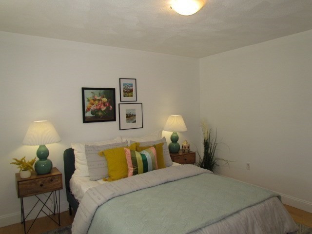 Somerville, Massachusetts 02143, United States, 2 Bedrooms Bedrooms, ,1 BathroomBathrooms,Residential,Active,145798