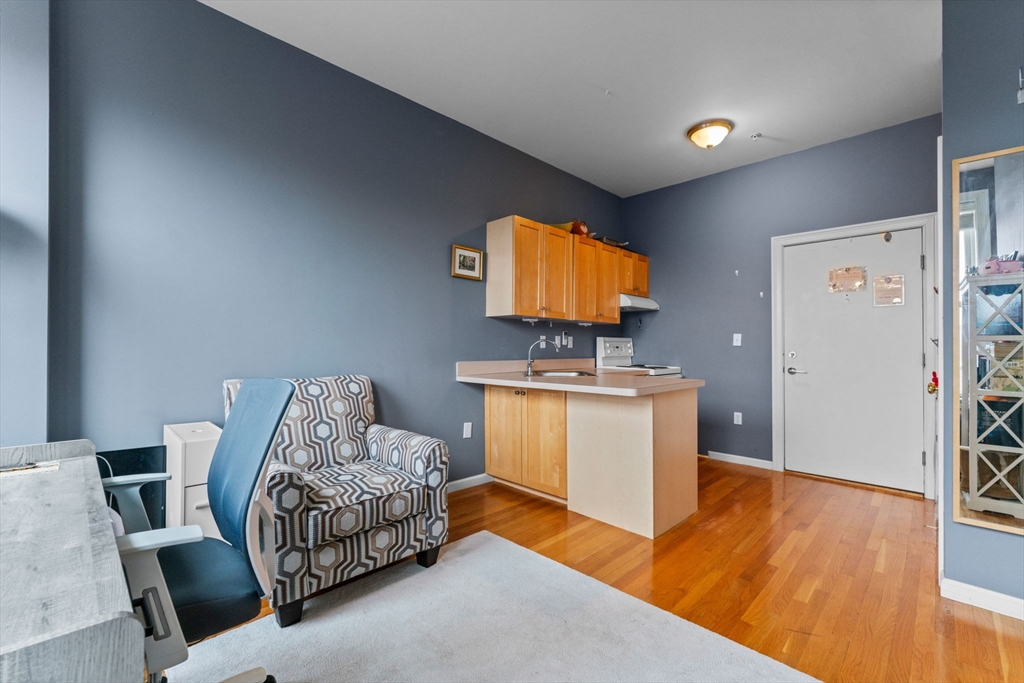 483 Beacon 63