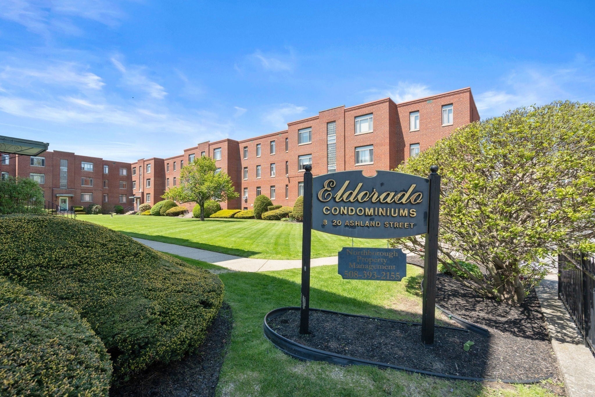 10 Ashland St 2L, Worcester MA 01609