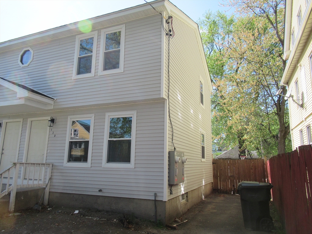 128-130 Woodmont St