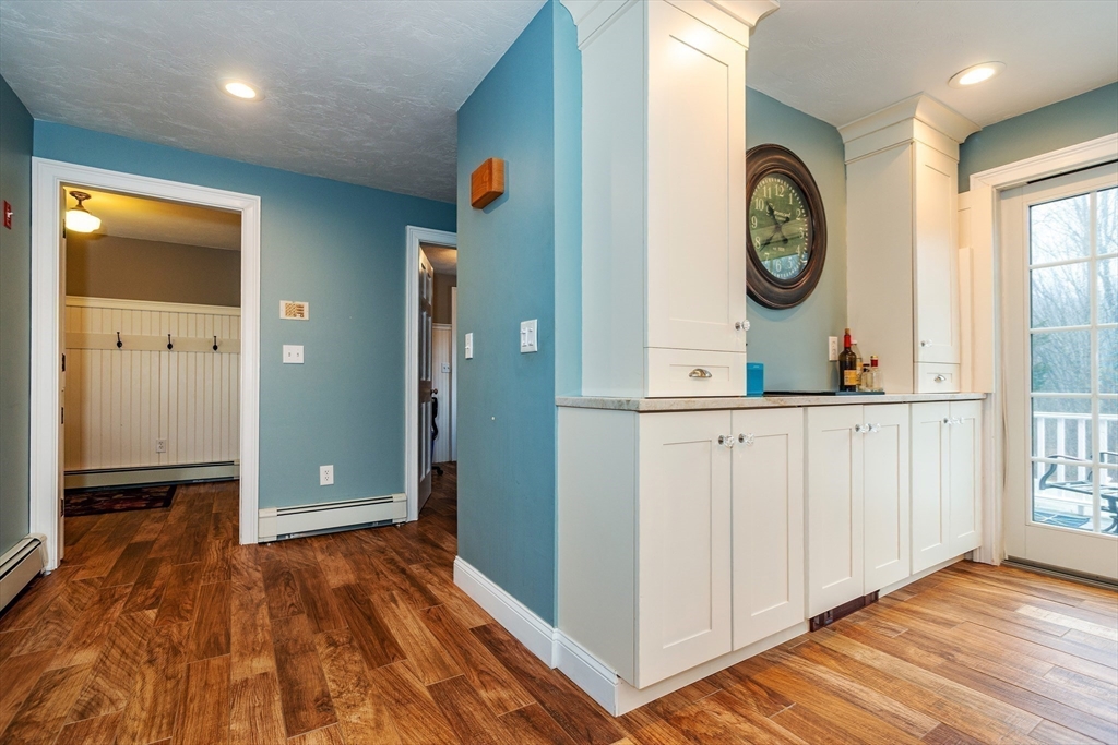 Rehoboth, Massachusetts 02769, United States, 4 Bedrooms Bedrooms, ,3 BathroomsBathrooms,Residential,Pending,154155