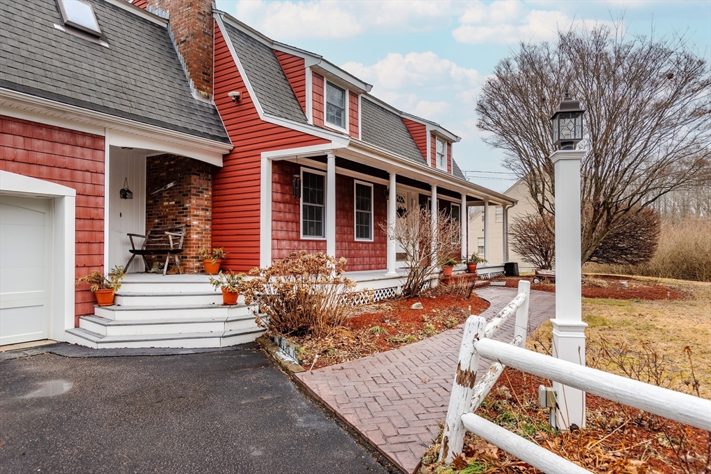 262 Homestead Ave