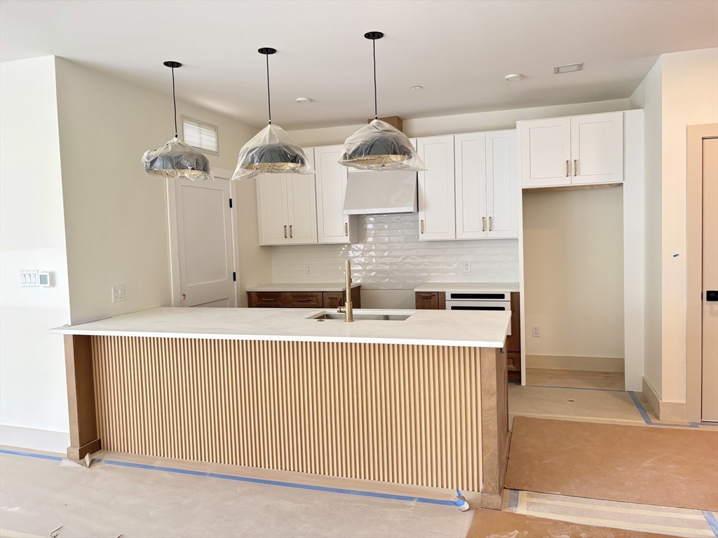 1025 Massachusetts Avenue 304