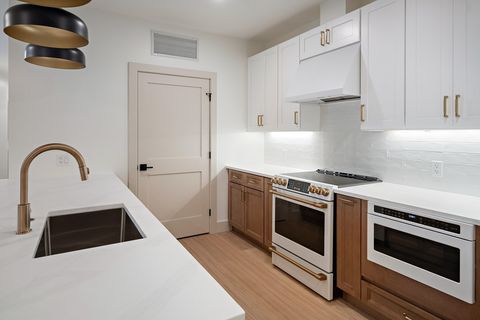 1025 Massachusetts Avenue 304 Arlington MA 02476