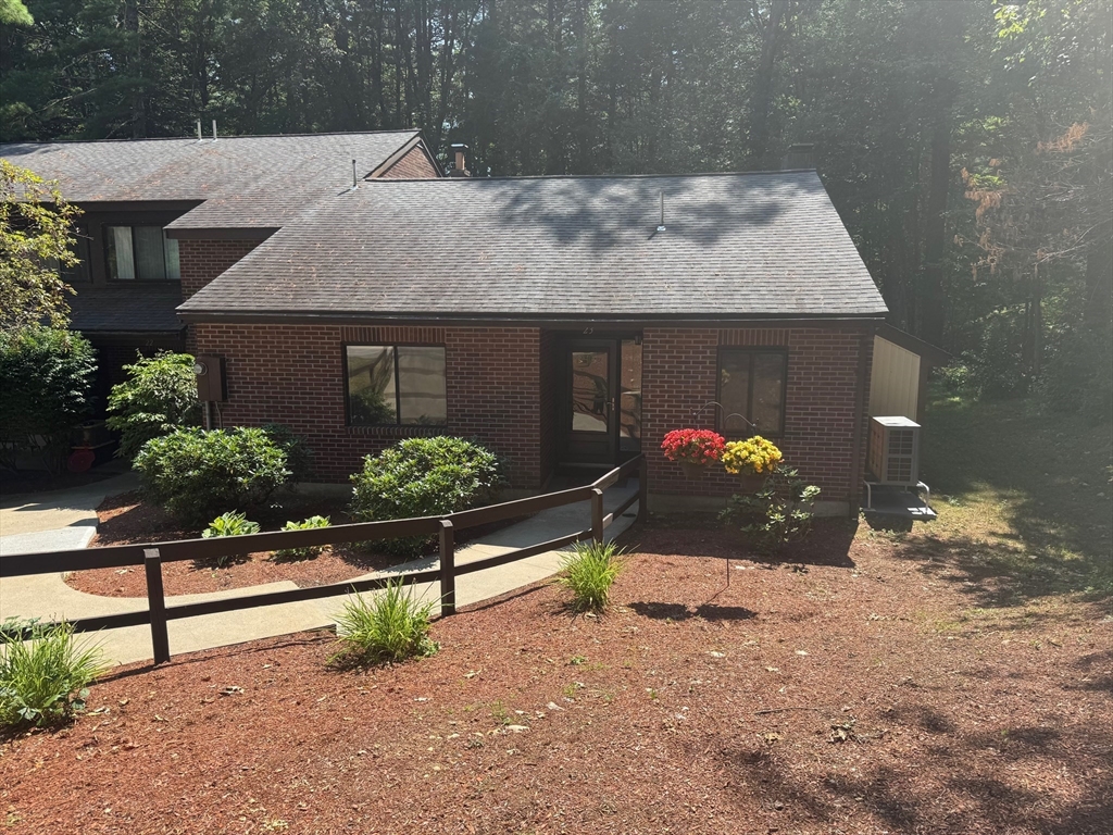23 Highwood Dr 23