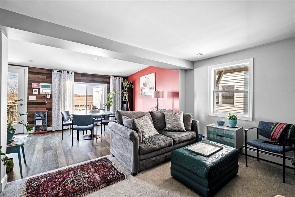 67 North End Blvd 1