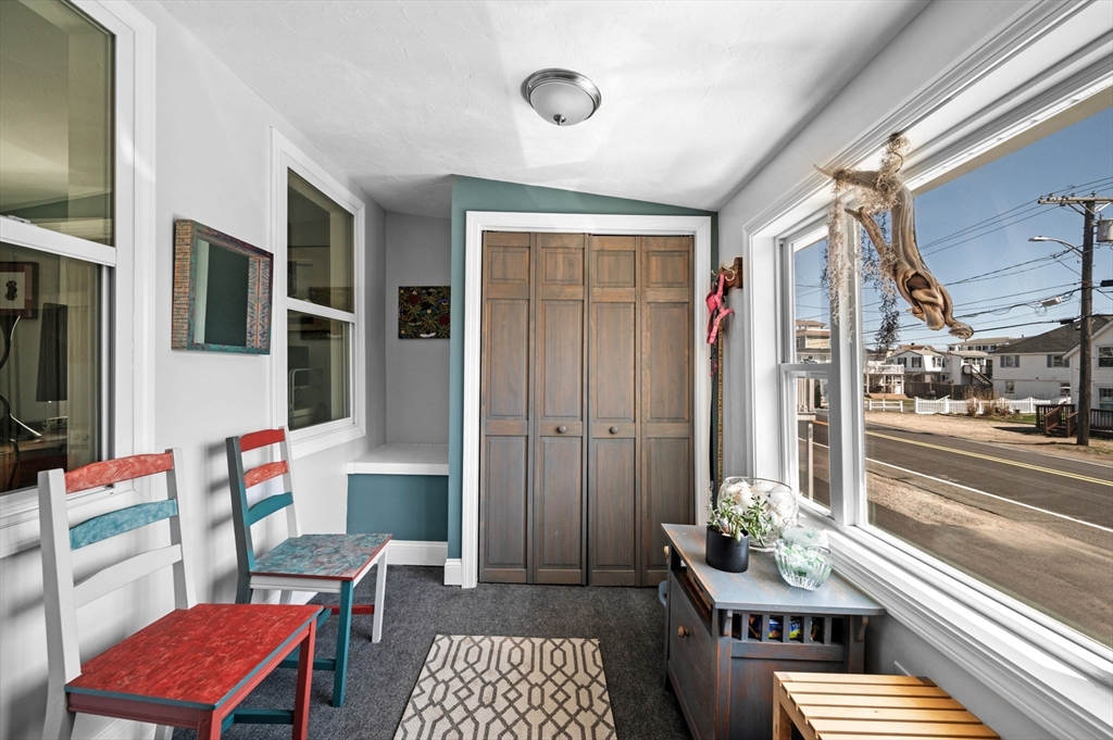 67 North End Blvd 1