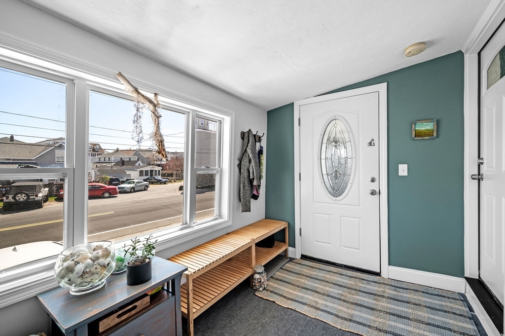 67 North End Blvd 1