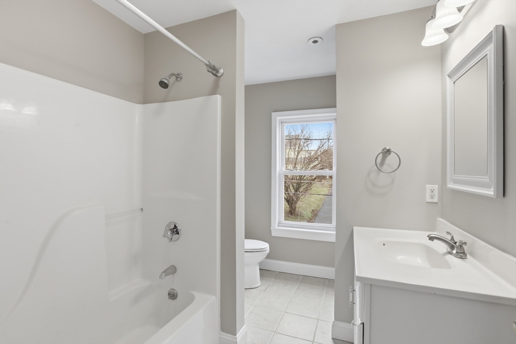 20 Buck St, Woburn, MA Photo #17