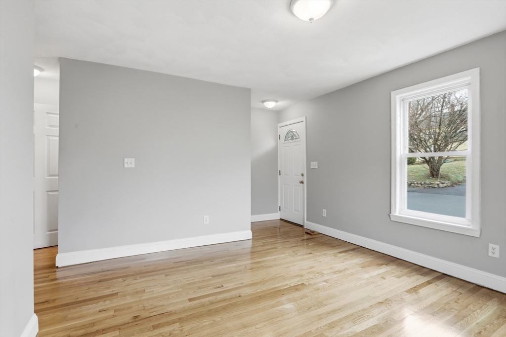 20 Buck St, Woburn, MA Photo #11
