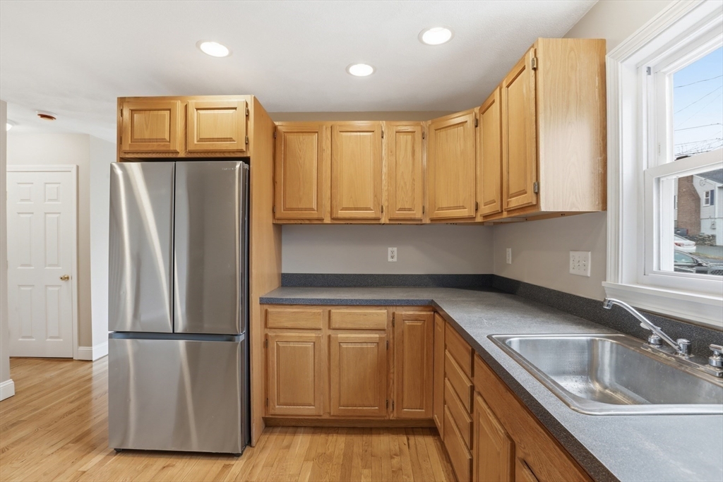 20 Buck St, Woburn, MA Photo #5