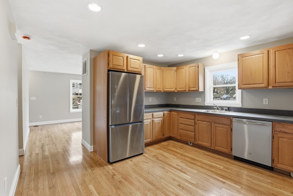 20 Buck St, Woburn, MA Photo #2