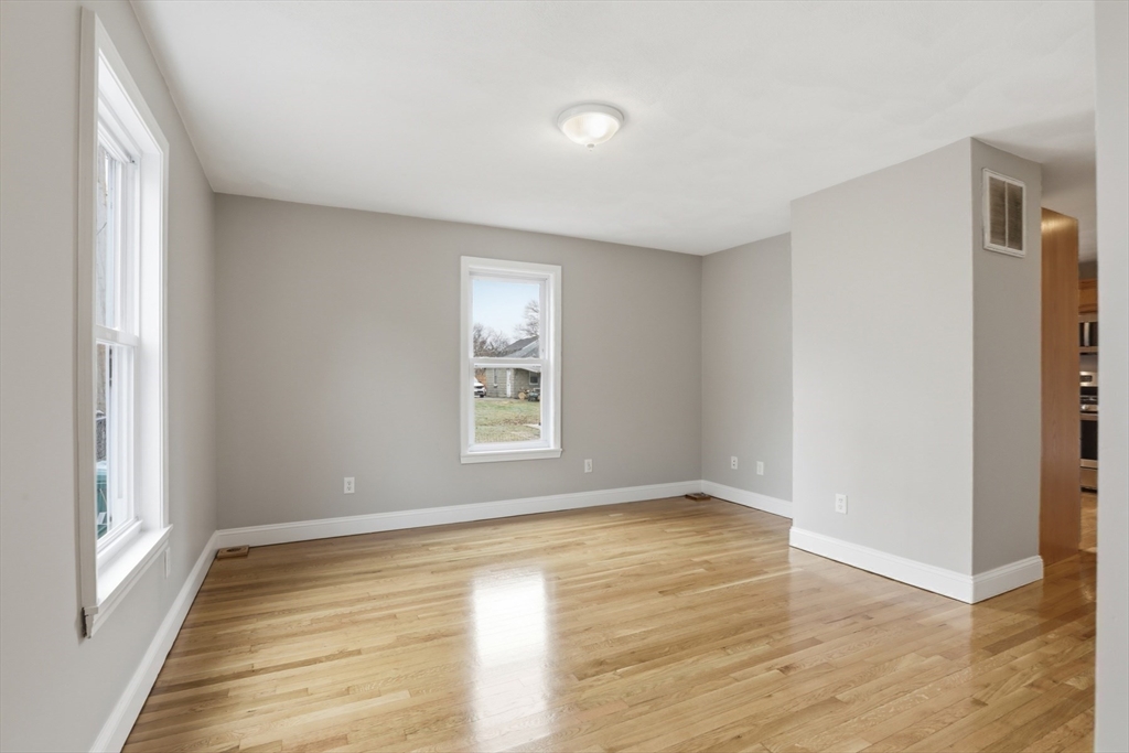 20 Buck St, Woburn, MA Photo #13