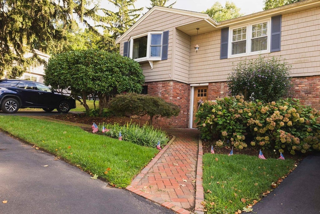 Photo of 14 Stark Ave, Wakefield, MA