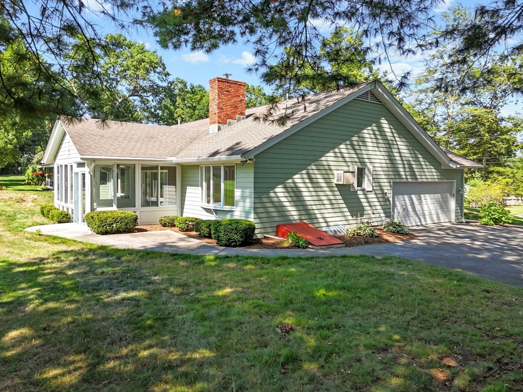 27 Marlaine Dr