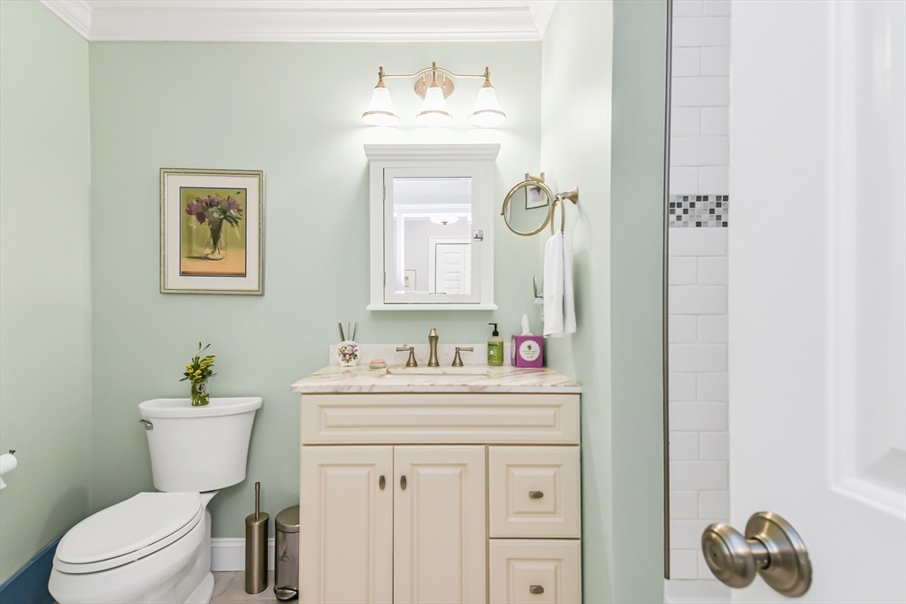 104 Main St #2, Amesbury, MA Photo #17
