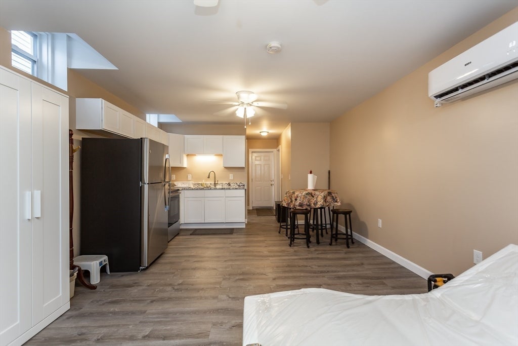 521 Kempton St, New Bedford, MA Photo #7