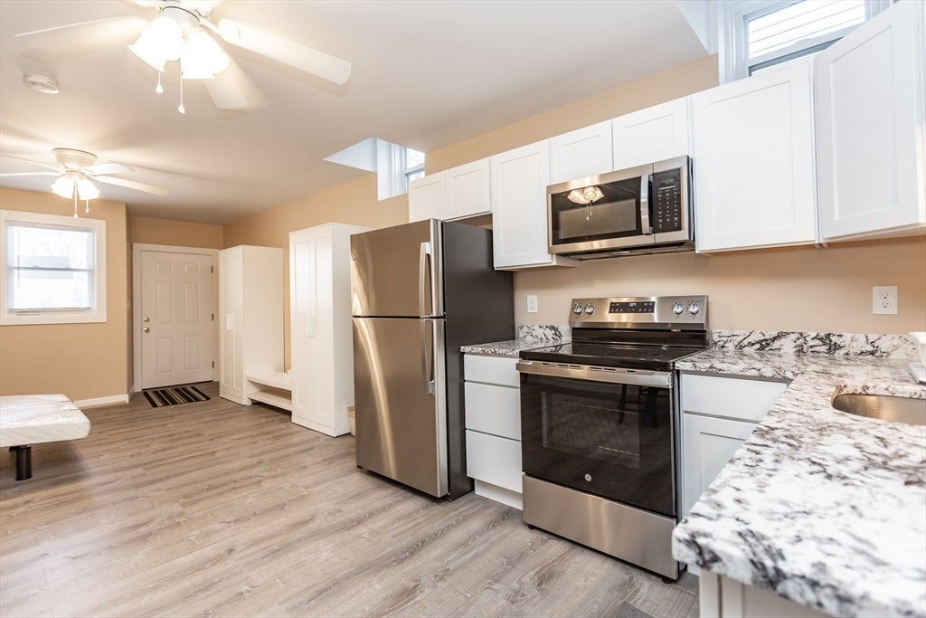 521 Kempton St, New Bedford, MA Photo #3