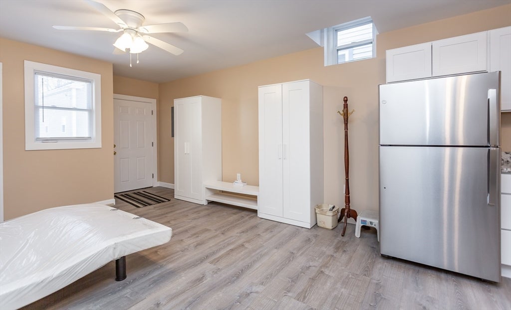 521 Kempton St, New Bedford, MA Photo #5