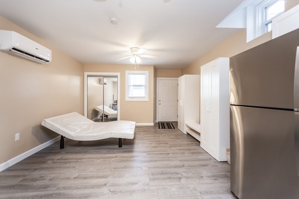 521 Kempton St, New Bedford, MA Photo #10