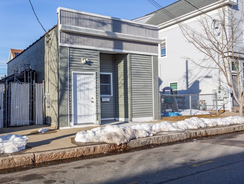 521 Kempton St, New Bedford, MA Photo #1