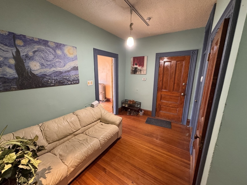 472 Warren St, Boston, MA Photo #15