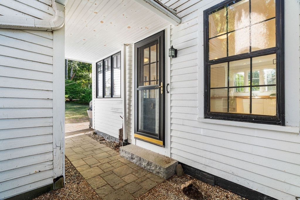 486 Main St