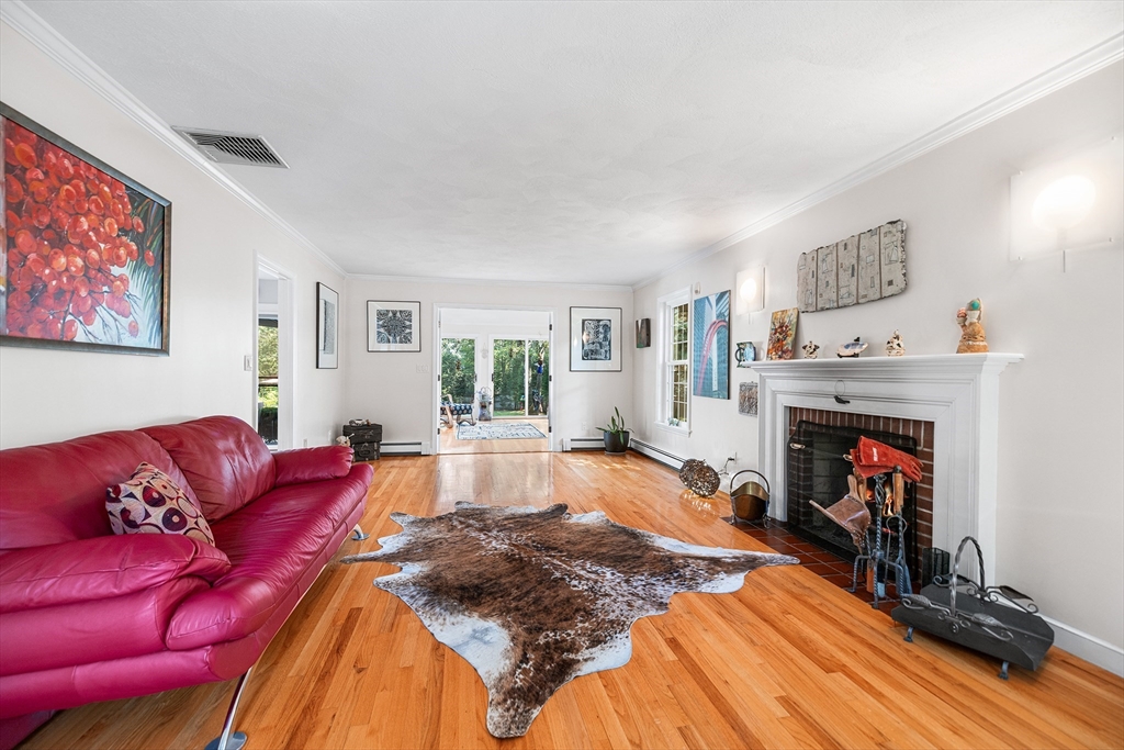 20 Olde Colony Dr