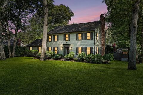 20 Olde Colony Dr Shrewsbury MA 01545